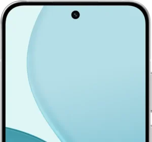 لقطة مقربة توضح ثقب الكاميرا الأمامية وسماكة الحافة العلوية لشاشة هاتف أوبو رينو 14 (Oppo Reno 14 5G).