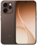التصميم الكامل لهاتف أوبو رينو 15 برو (Oppo Reno 15 Pro) باللون البني من الأمام والخلف يستعرض لغة التصميم العامة وتوزيع الكاميرات.