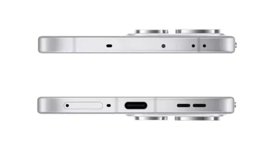 الإطار العلوي والسفلي لهاتف Oppo Reno 15 باللون الأبيض، يوضح توزيع منافذ الشحن، السماعات، ومقدار بروز الكاميرا الخلفية.