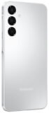 ظهر هاتف Samsung Galaxy A16 باللون رمادي فاتح من زاوية مائلة يبرز لغة التصميم الهندسي وتوزيع عدسات الكاميرا الخلفية.