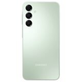 ظهر هاتف Samsung Galaxy A16 باللون اخضر فاتح يبرز لغة التصميم الهندسي وتوزيع عدسات الكاميرا الخلفية.